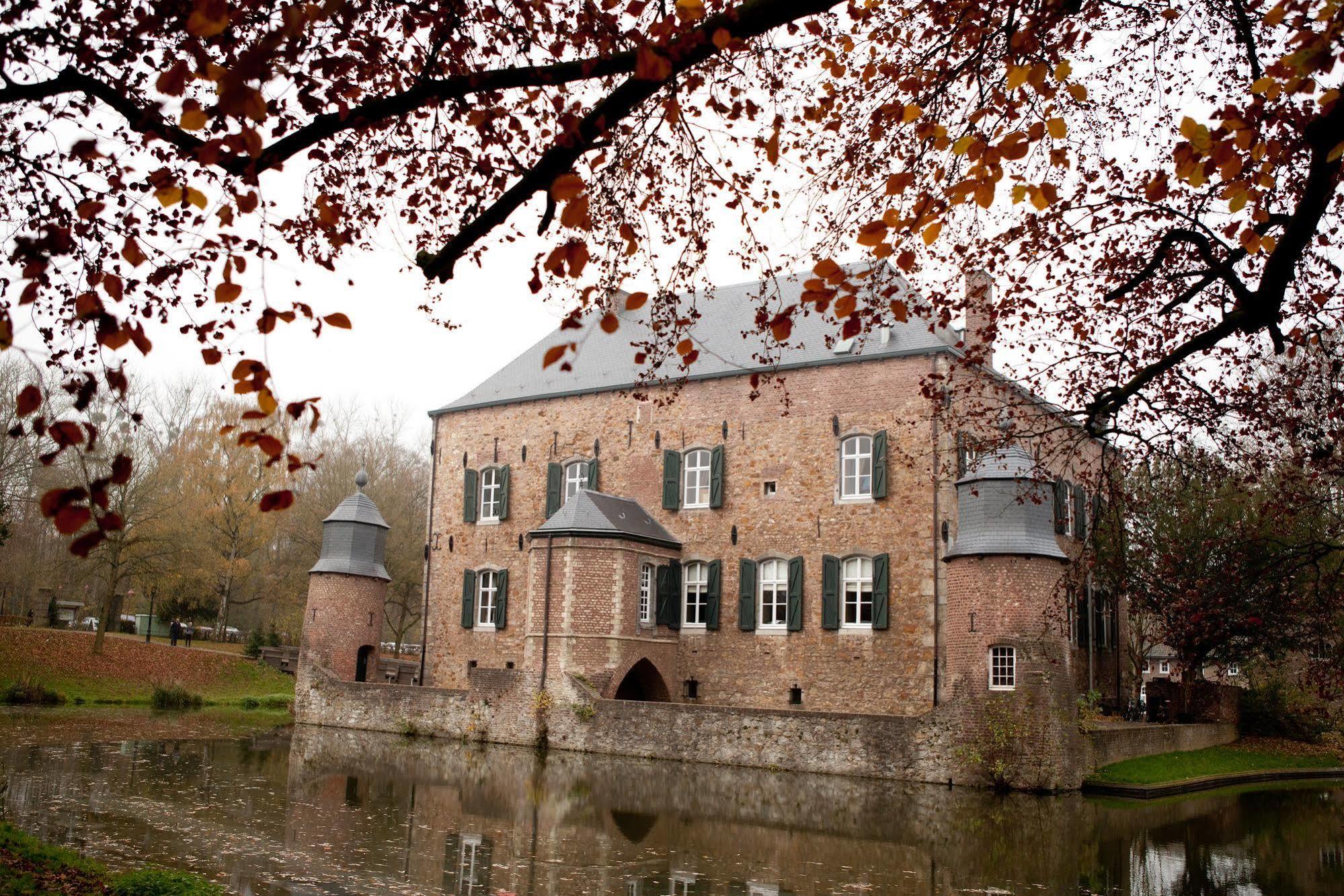 Fletcher Hotel-Restaurant Kasteel Erenstein Керкраде Экстерьер фото